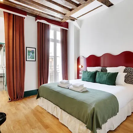 Collection Serviced In Notre Dame - Rue Savoie Appartement Paris
