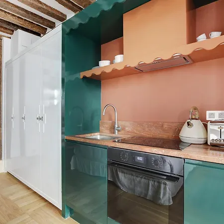 Collection Serviced In Notre Dame - Rue Savoie Appartement Paris