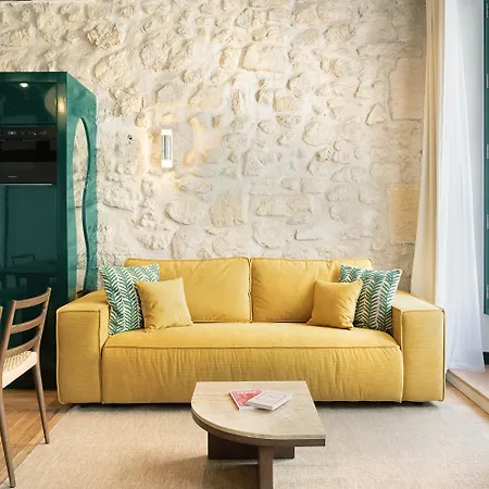 Apartment Collection Serviced In Notre Dame - Rue Savoie Paris