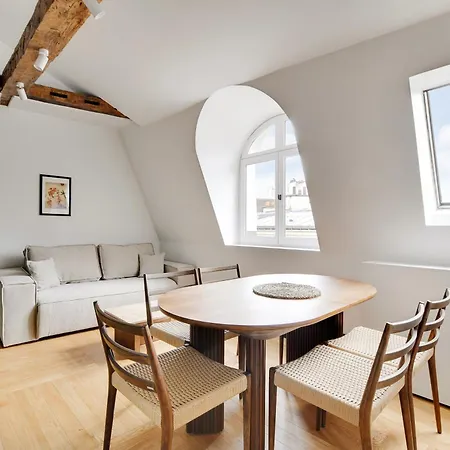 Collection Serviced In Notre Dame - Rue Savoie Appartement